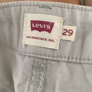 Levi khakis size 29 slim line. Straight leg -not tight.